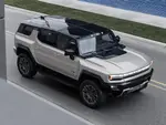 2026-hummer-ev-suv-mov-masthead-1280x960-26PGHMS80019.jpg